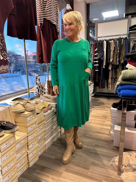 Midimittainen neulemekko Pocket vihreä