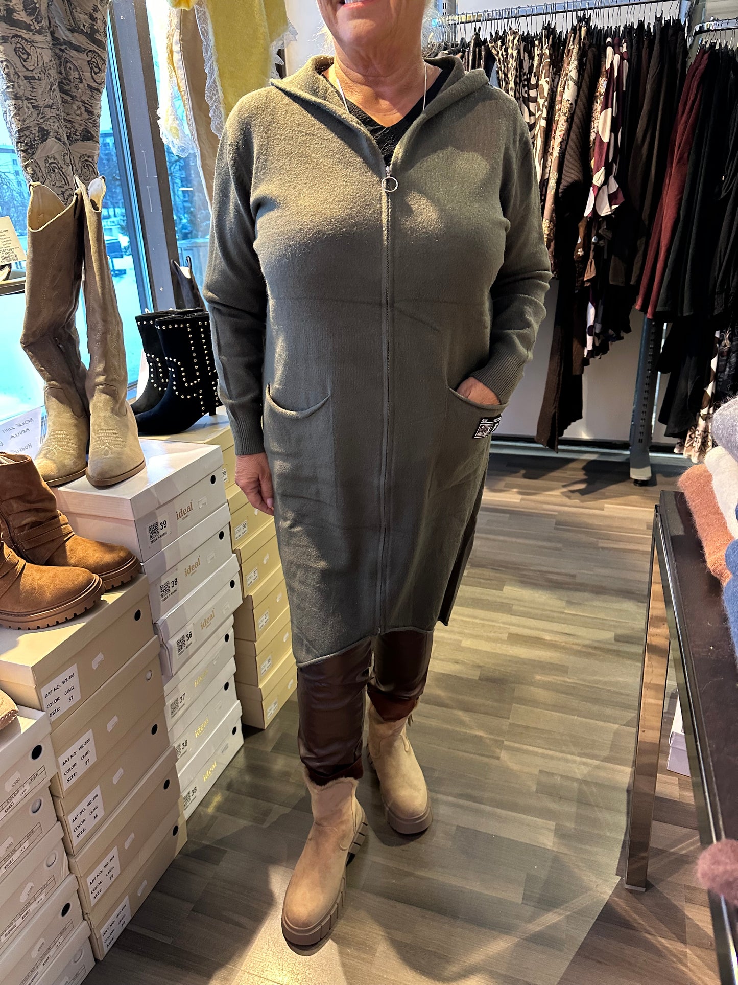 Vetoketjullinen neuletakki khaki