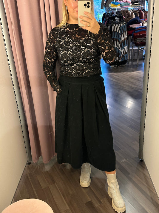 Yksivärinen samettihame musta