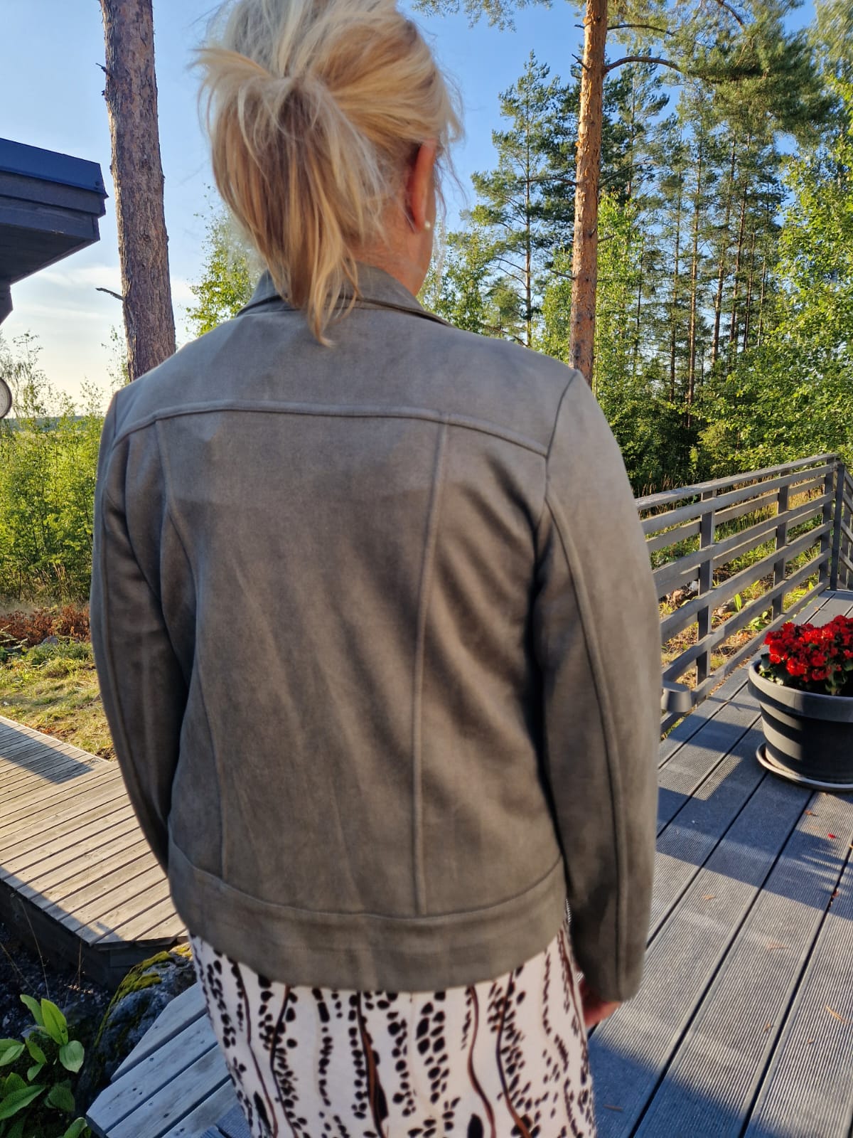Keinomokkainen biker jakku khaki