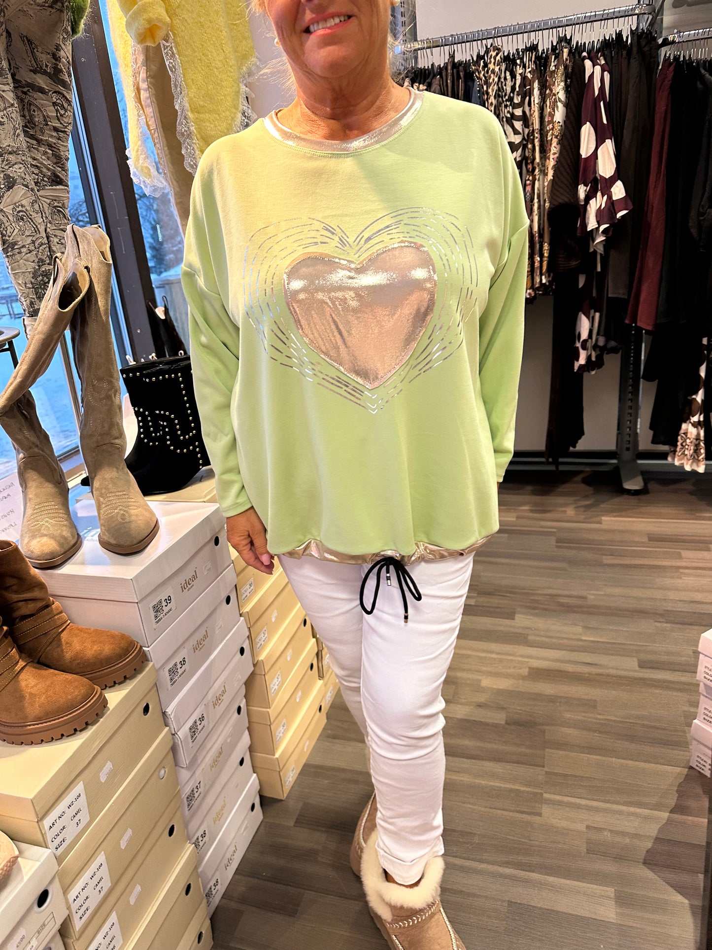 College-pusero Metallic Heart pistaasi