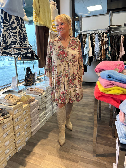 Lyhyt frillamekko vintage kukka