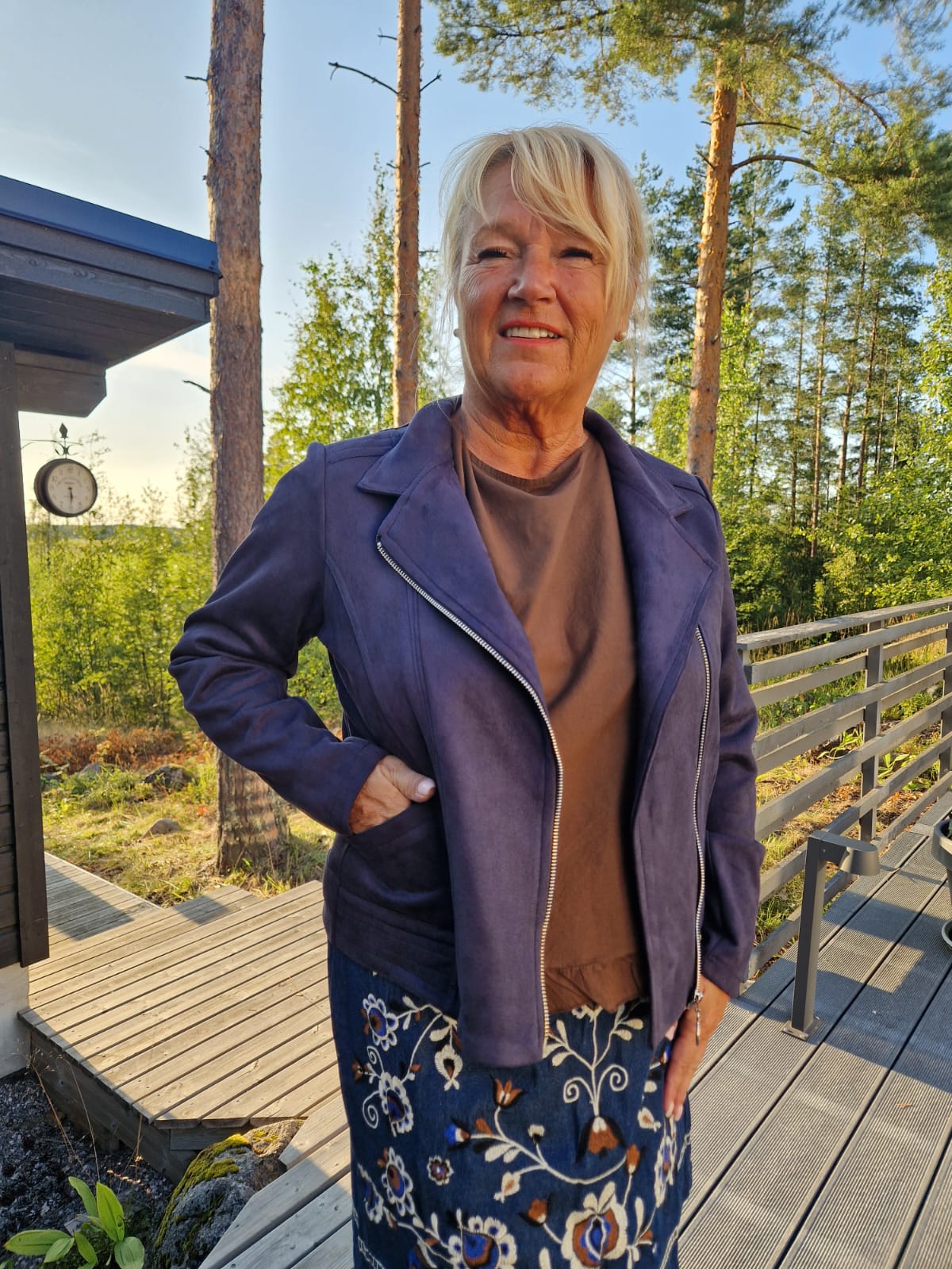 Keinomokkainen biker jakku navy