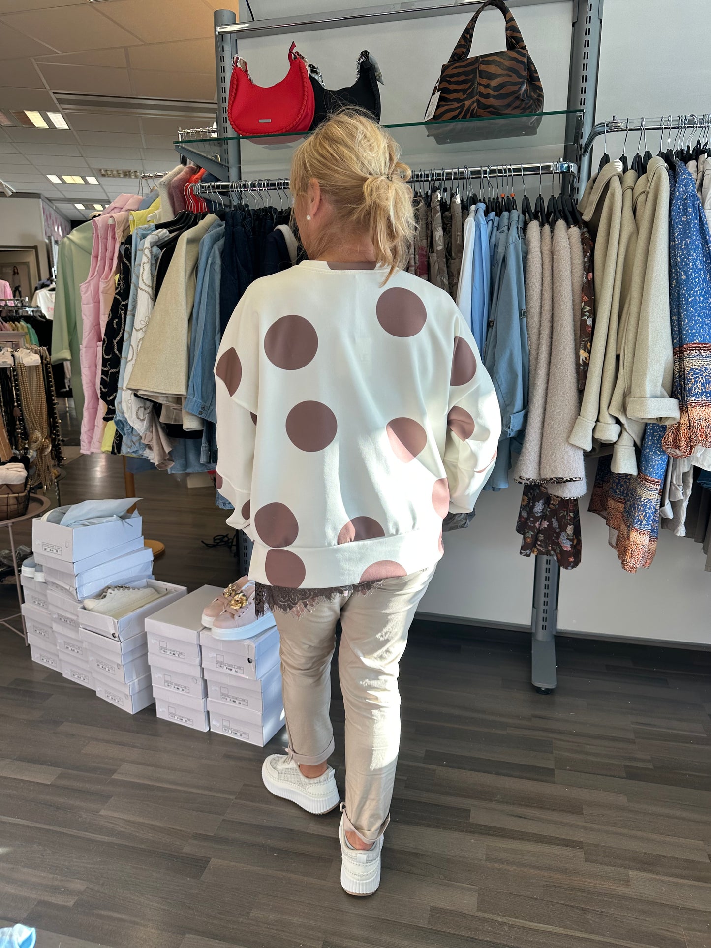 Collegepusero pallokuosinen kerma