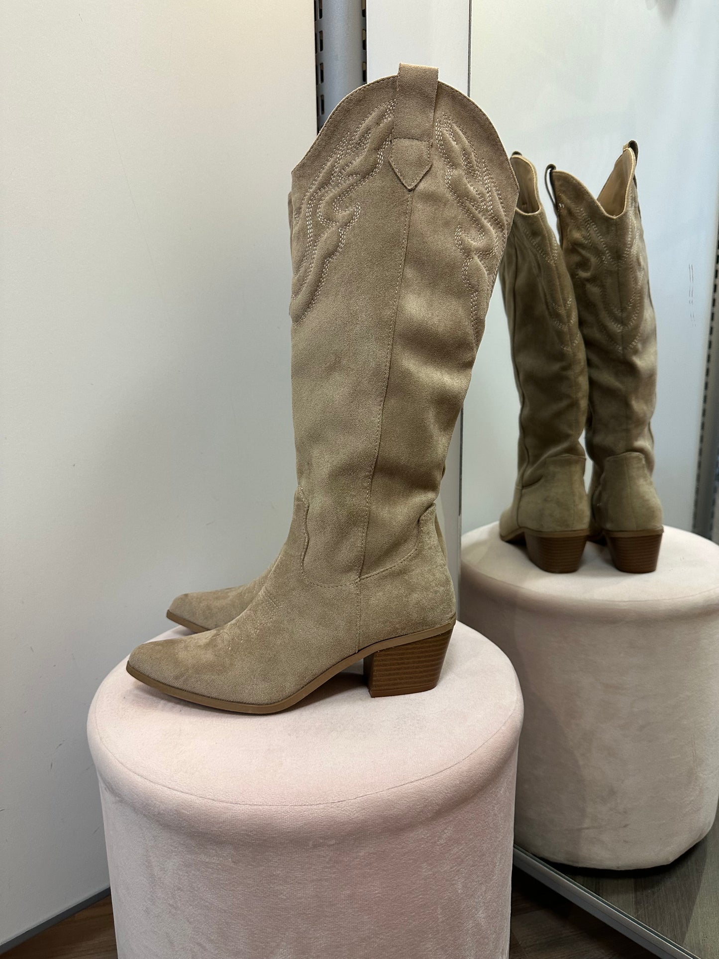 Cowboy saappaat beessi