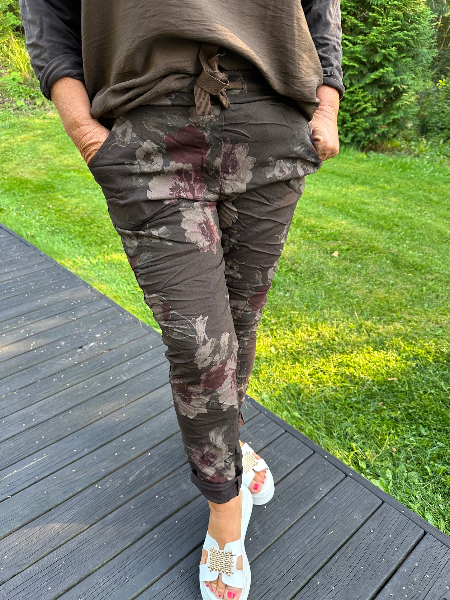 Fall Flower stretch housu ruskea