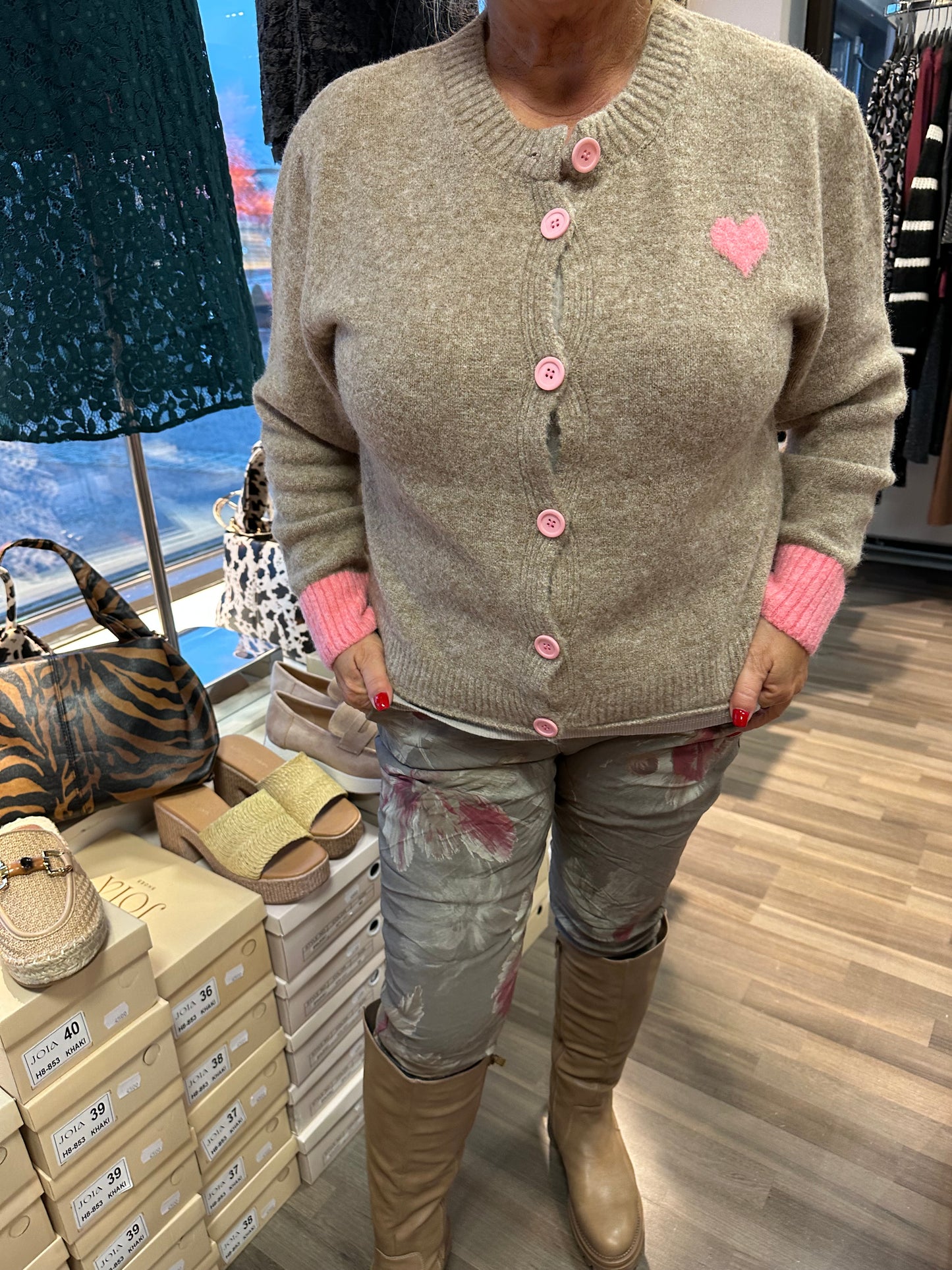 Neuletakki Contrast pinkki