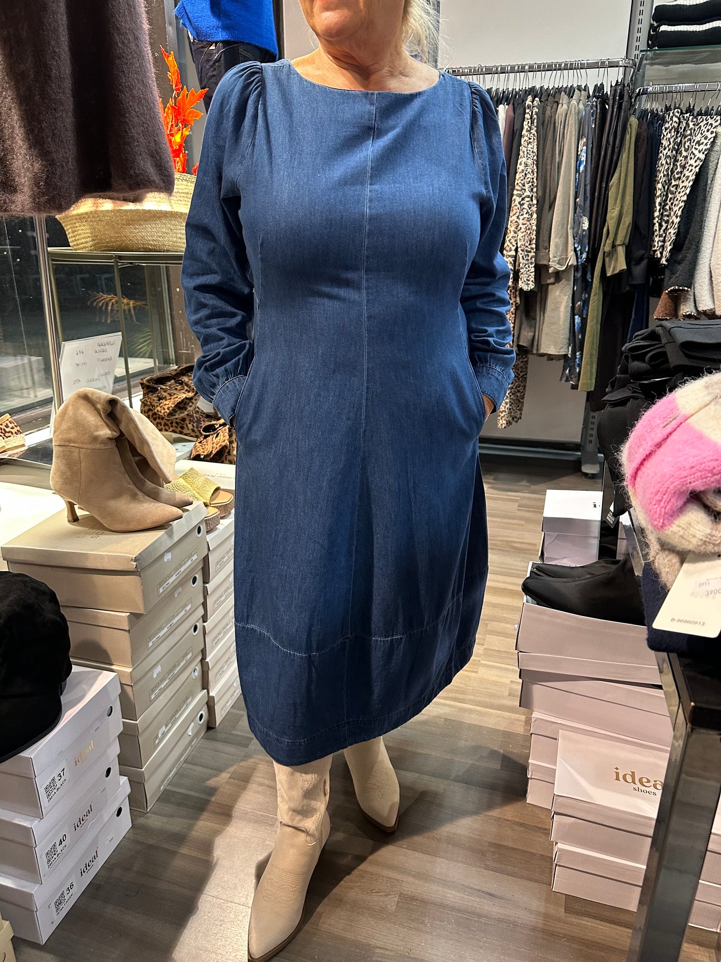 Midimittainen farkkumekko dark wash