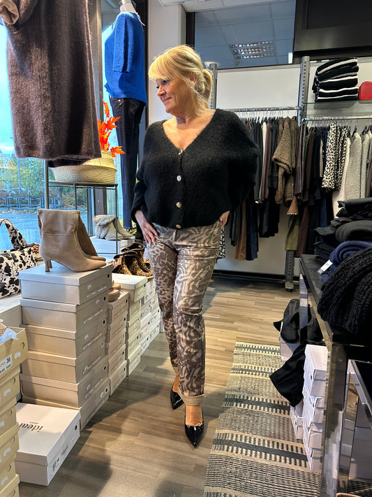 Kuviolliset pinnoitetut farkut