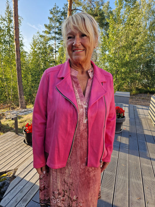 Keinomokkainen biker jakku fuksia