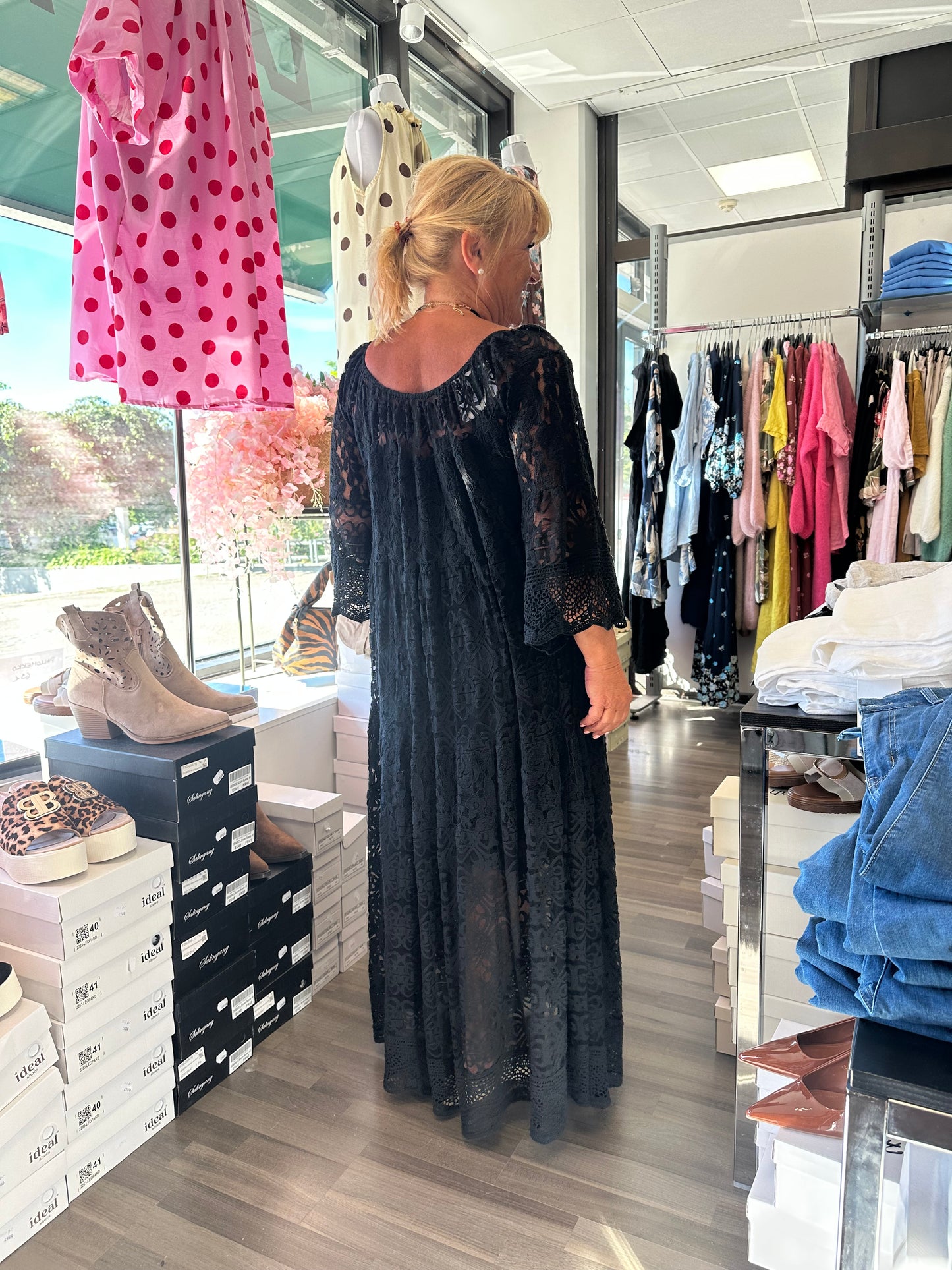 Plussize pitsimekko (3 väriä)