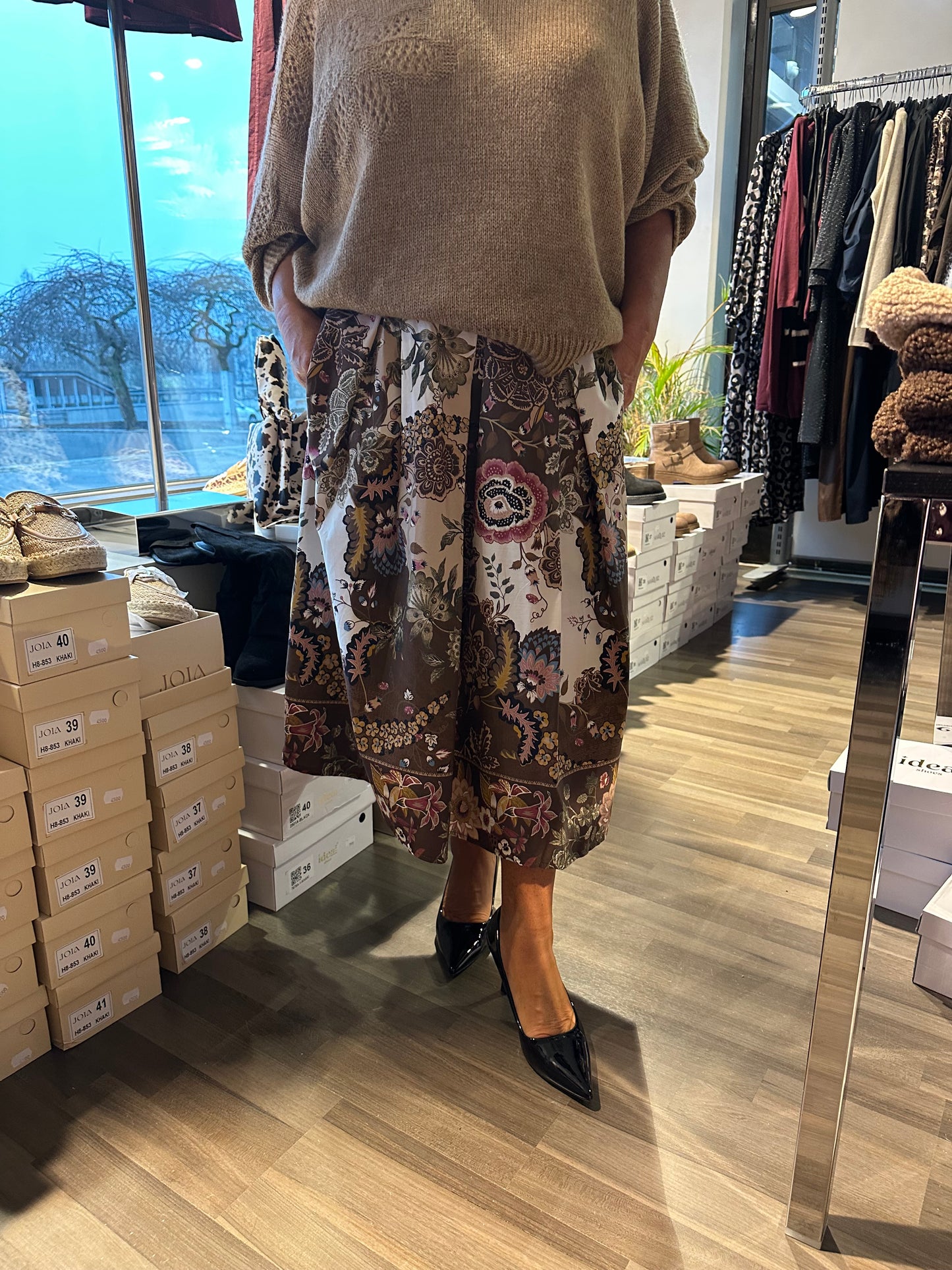 Puuvillahame kukkakuosi