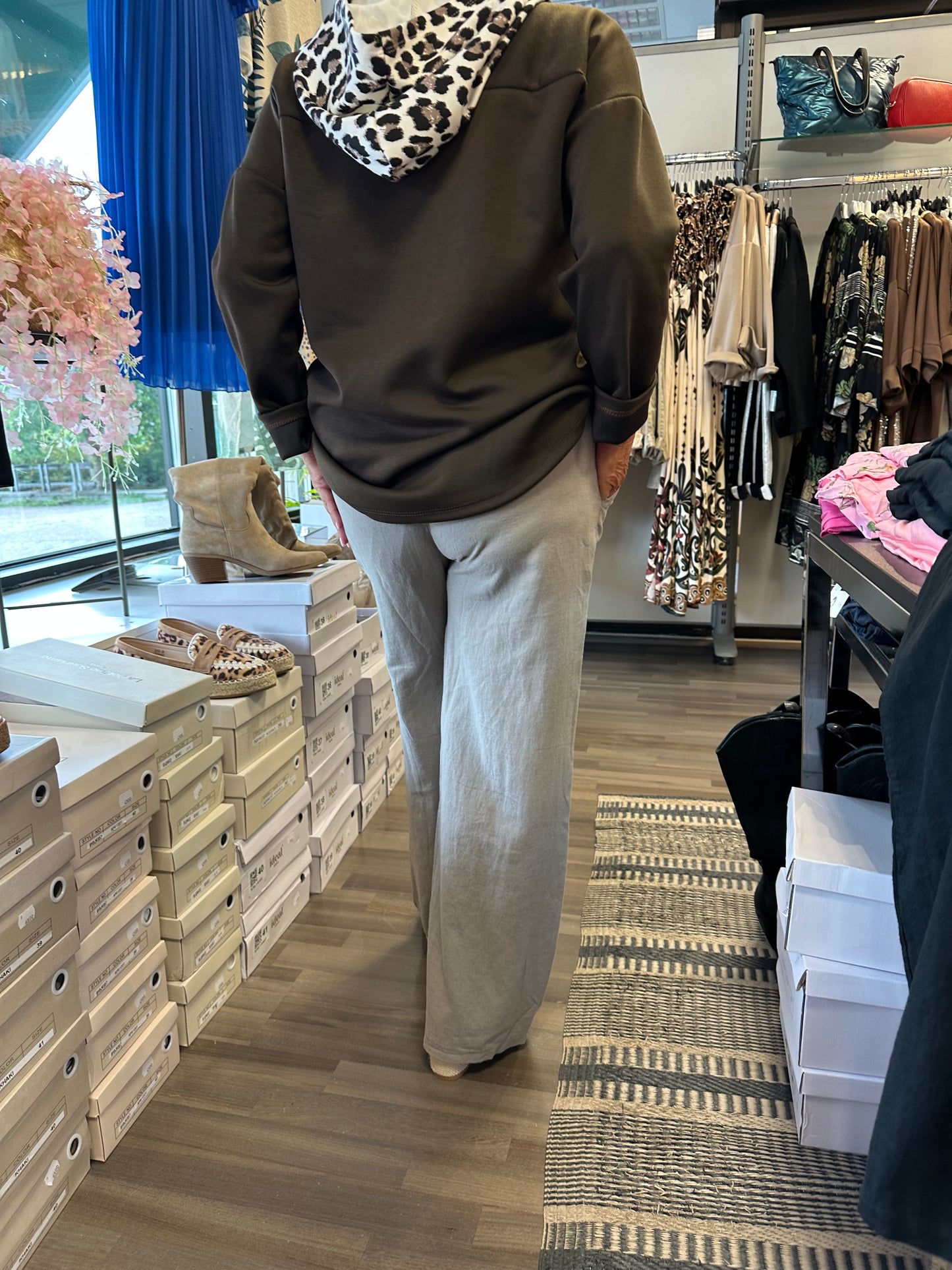 Leveät pellavahousut fango