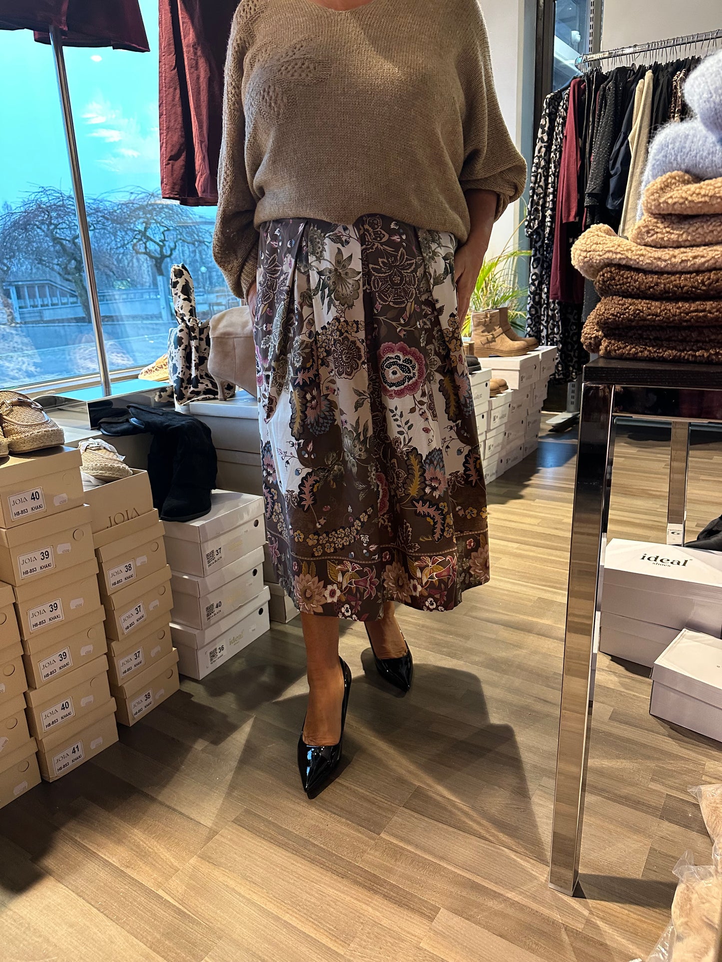 Puuvillahame kukkakuosi