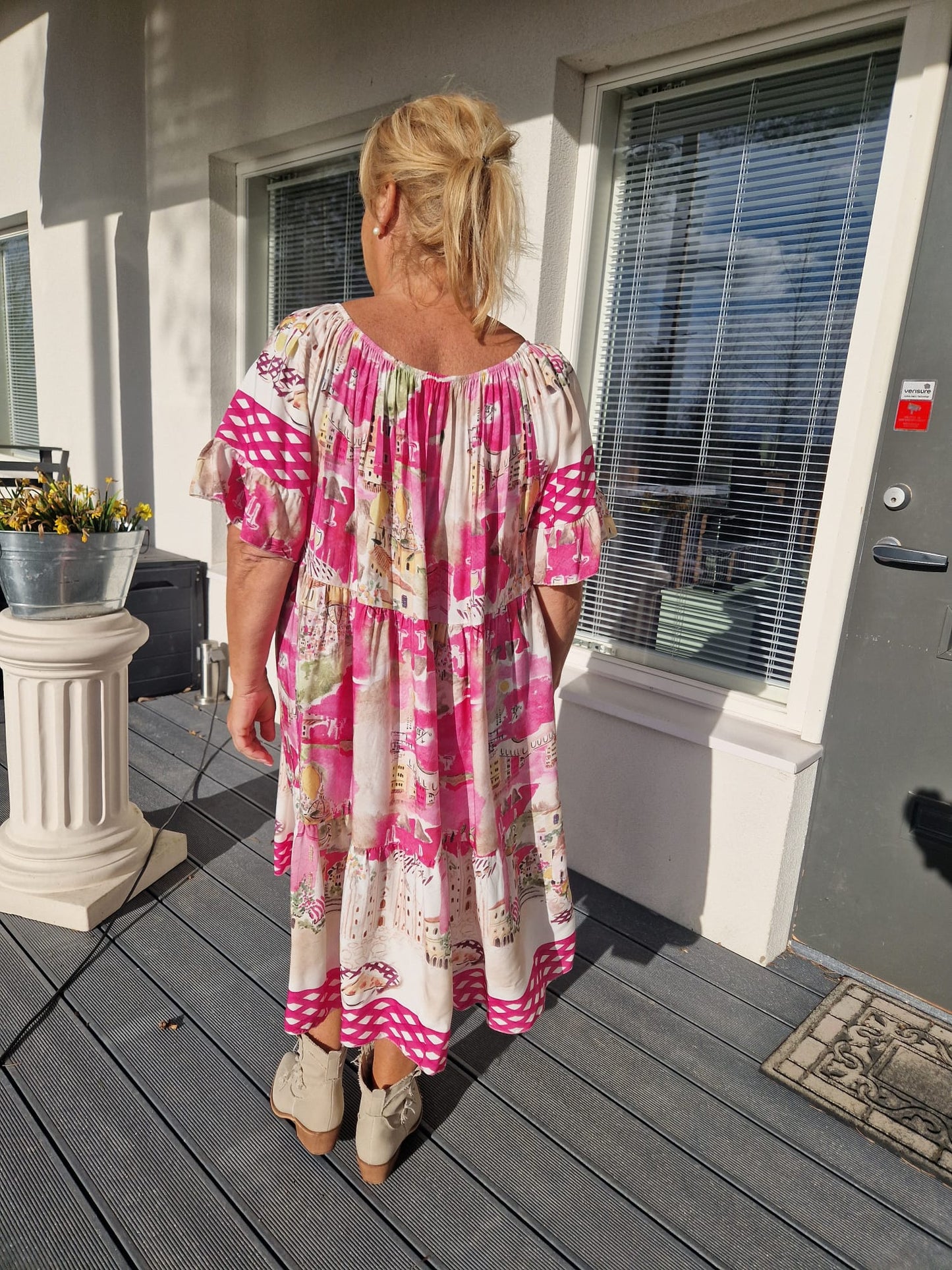 Plussize viskoosimekko
