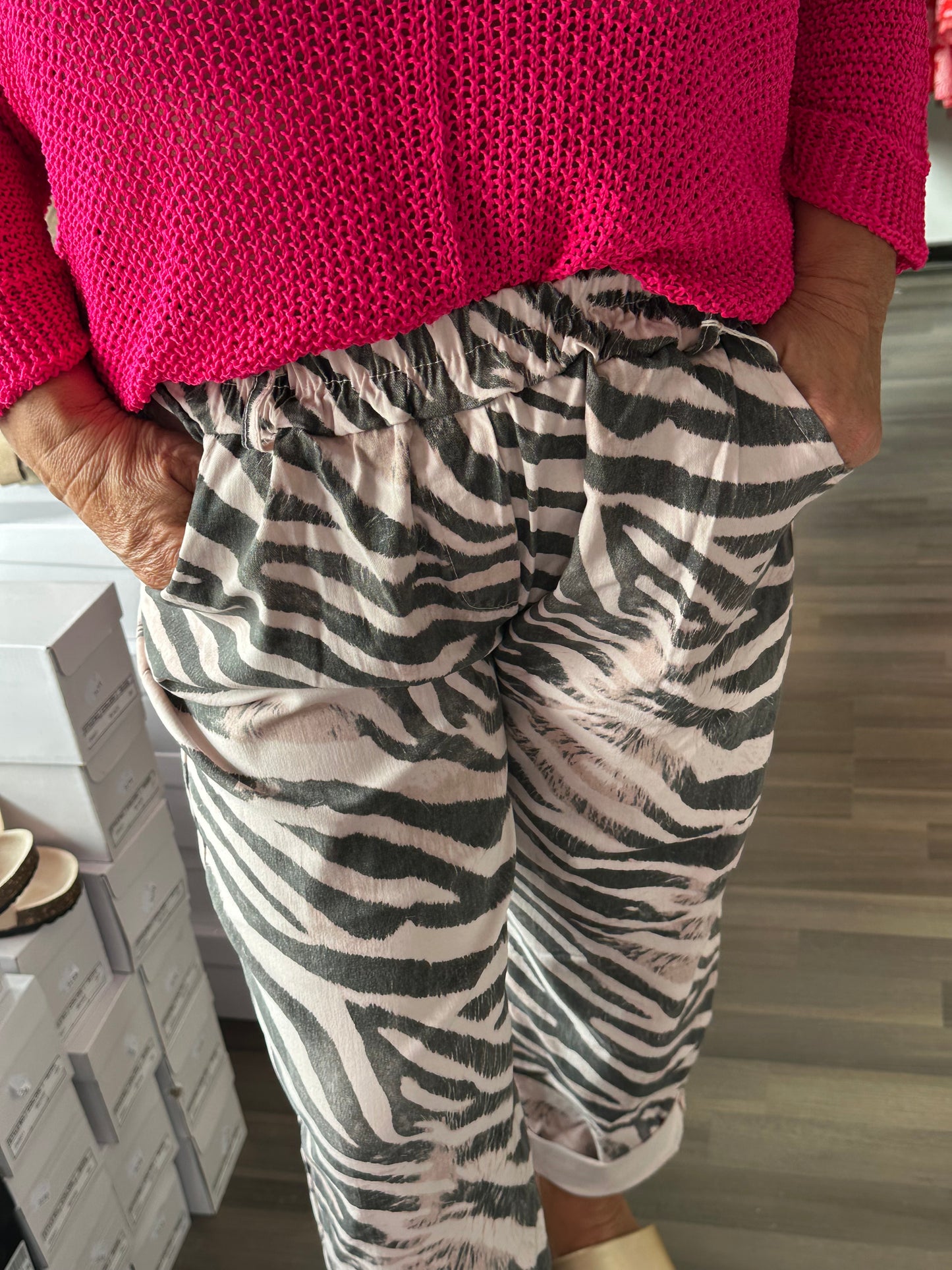 Plussize kuviollinen housu (3 sävyä)