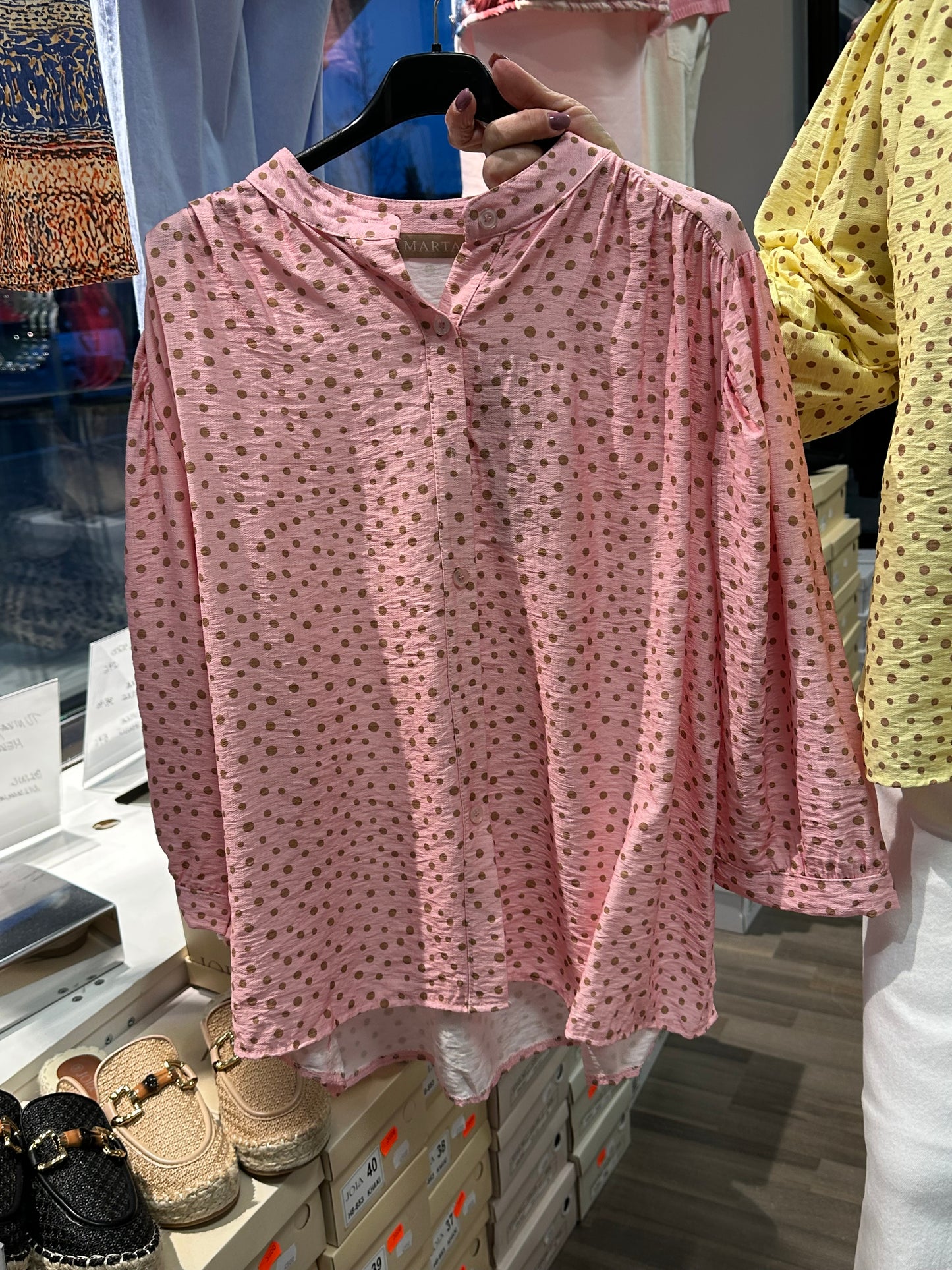 Pilkkukuosinen viskoosipusero (2 väriä)