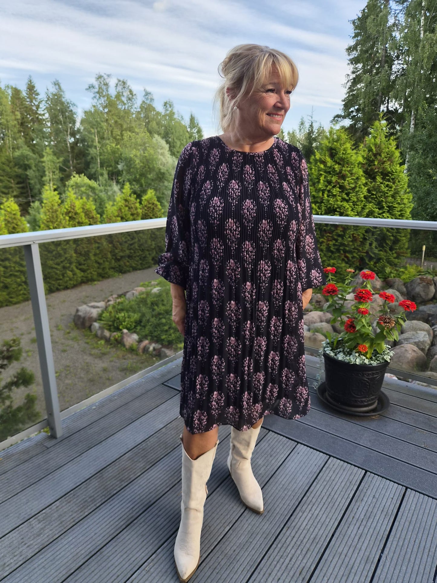 Pliseerattu mekko Kandriina