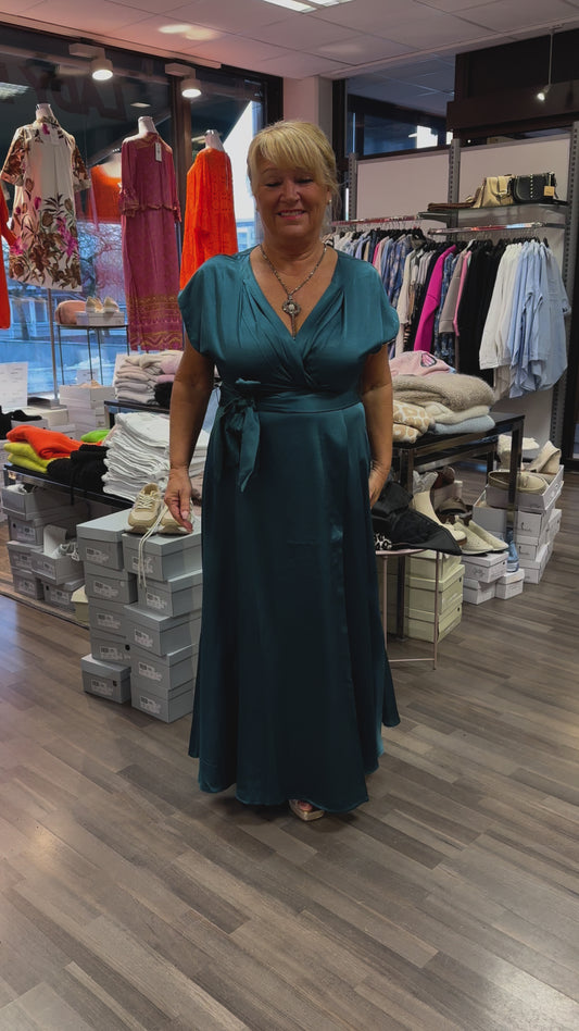 Juhlamekko Loretta petrooli