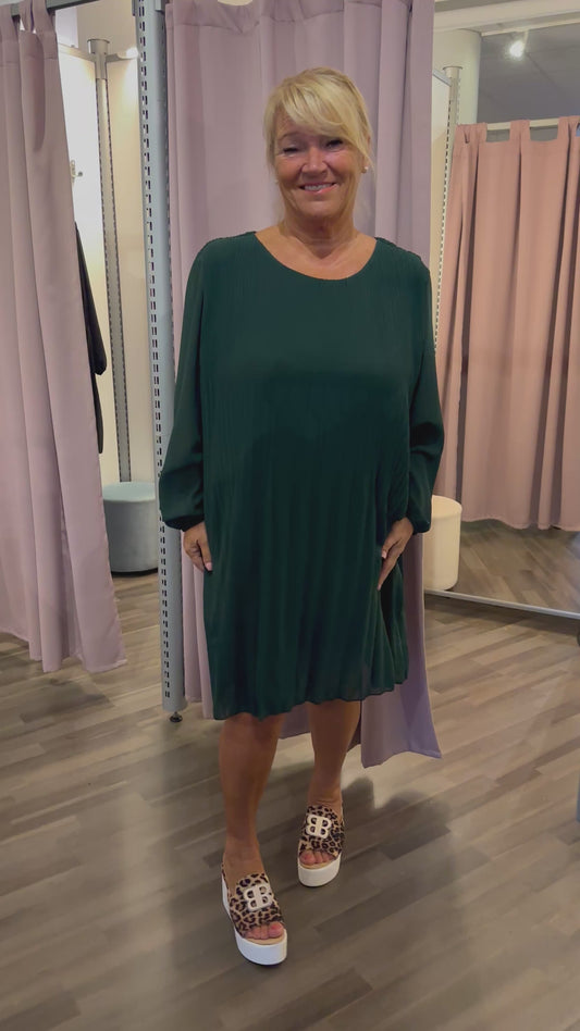 Plussize pliseerattu sifonkitunika/mekko vihreä