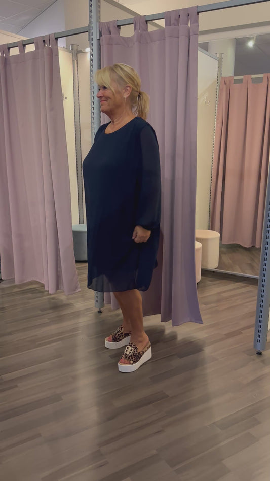 Plussize pliseerattu sifonkitunika/mekko navy