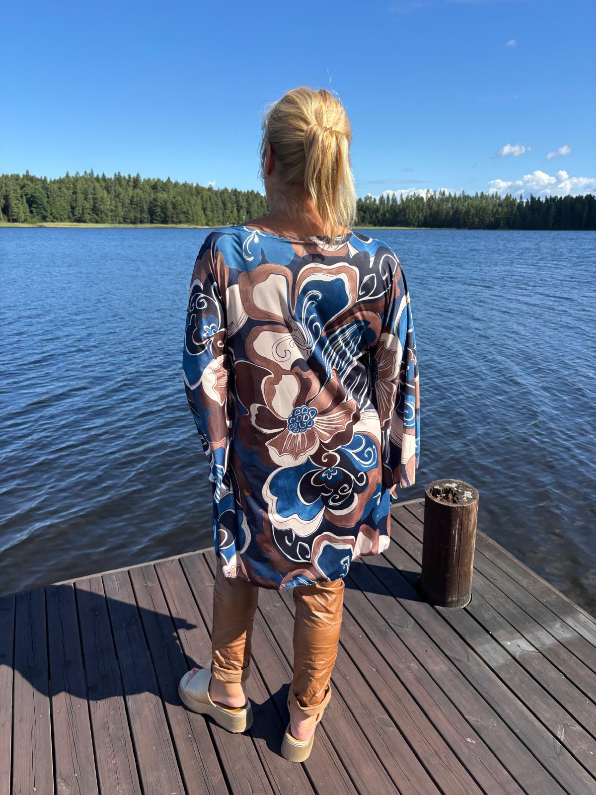 Kuviollinen tunika  (5 väriä)