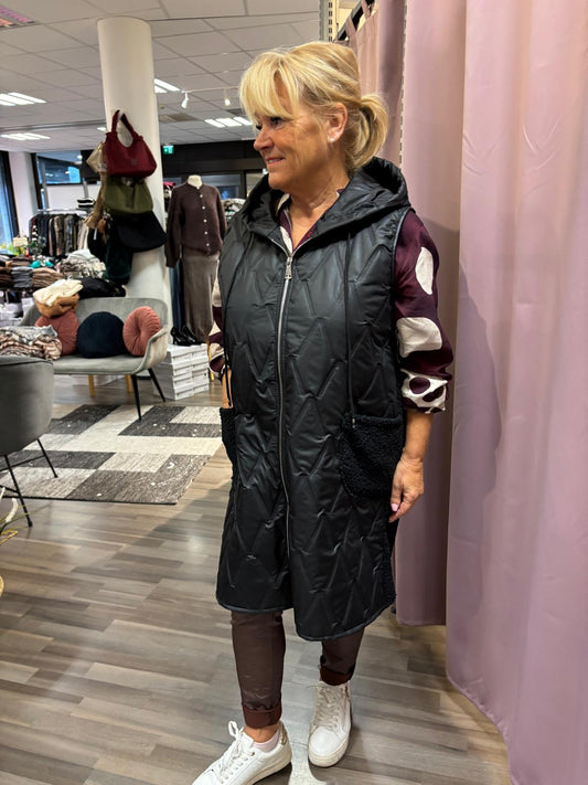 Kevyt tikkiliivi  musta