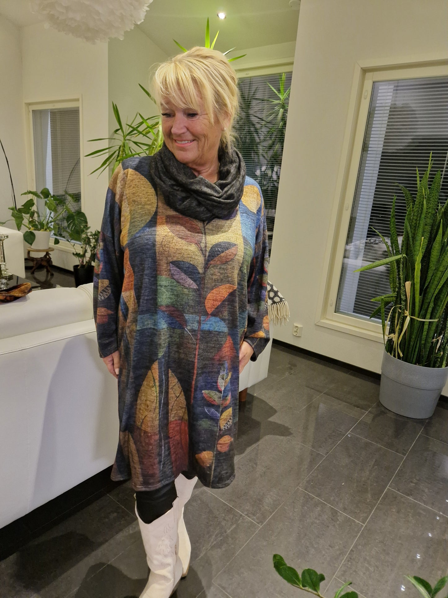 Plussize neuletunika/mekko  sinisävyinen