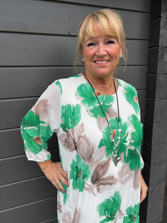 Pliseemekko  vihreä