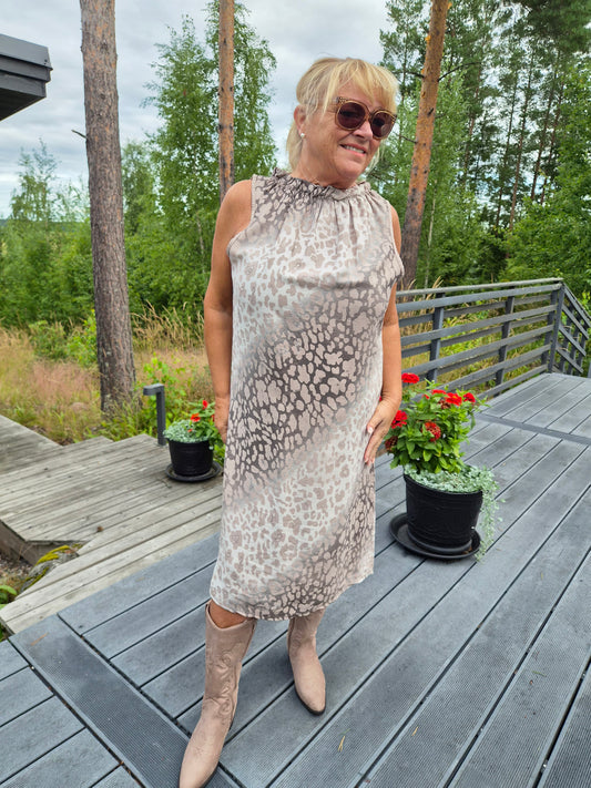 Mekko Leo fango