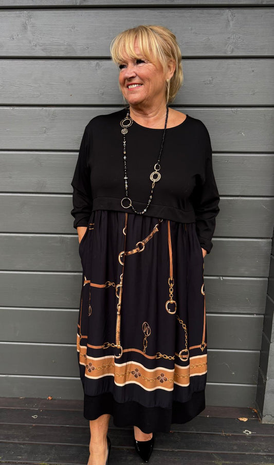 Plussize mekko ketjukuvio