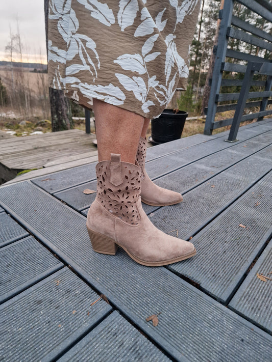 Cowboy nillkurit beessi