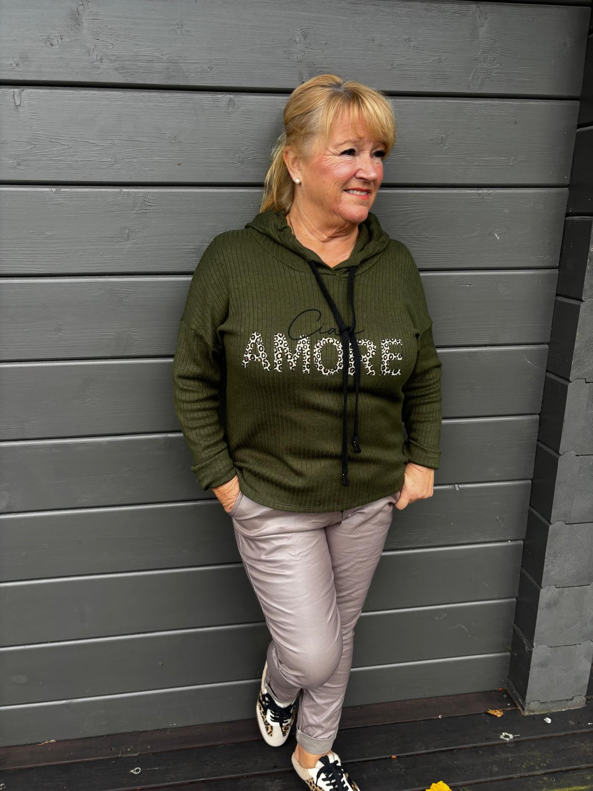 Neulehuppari  Amore (4 väriä)