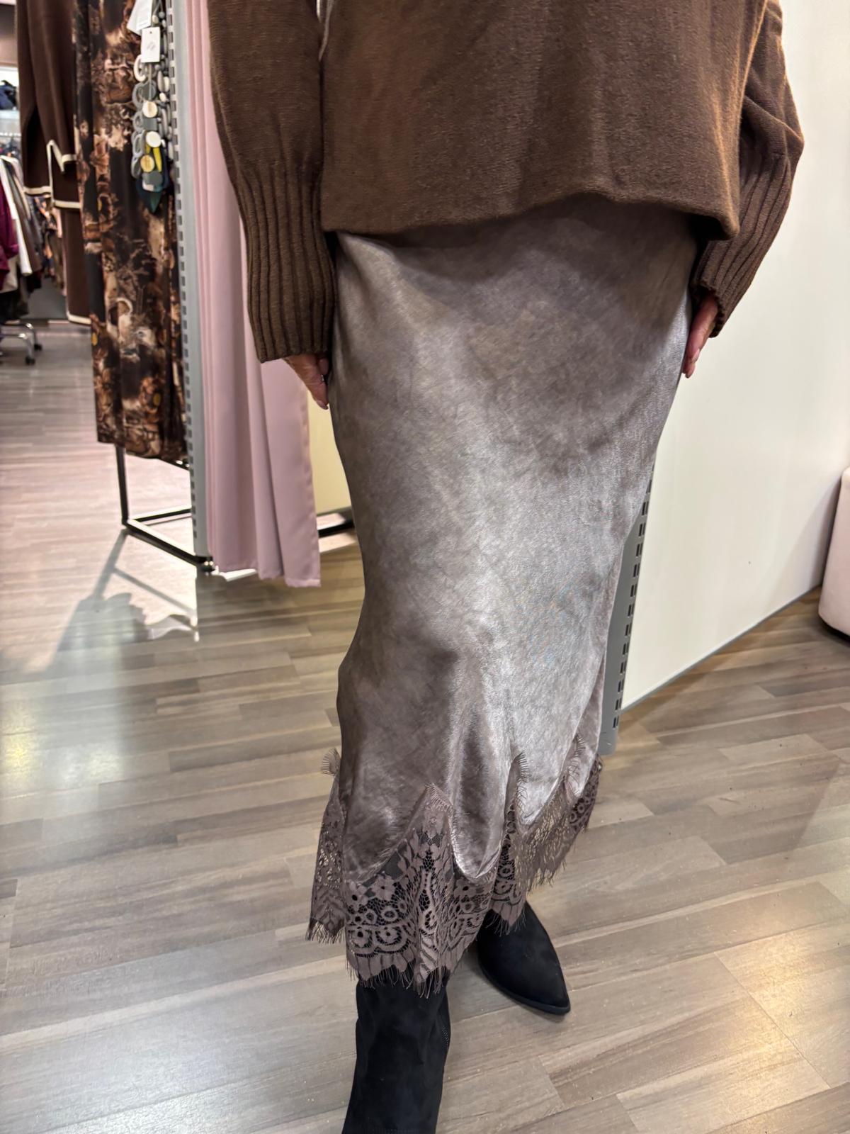 Satiinihame pitsihelma  taupe