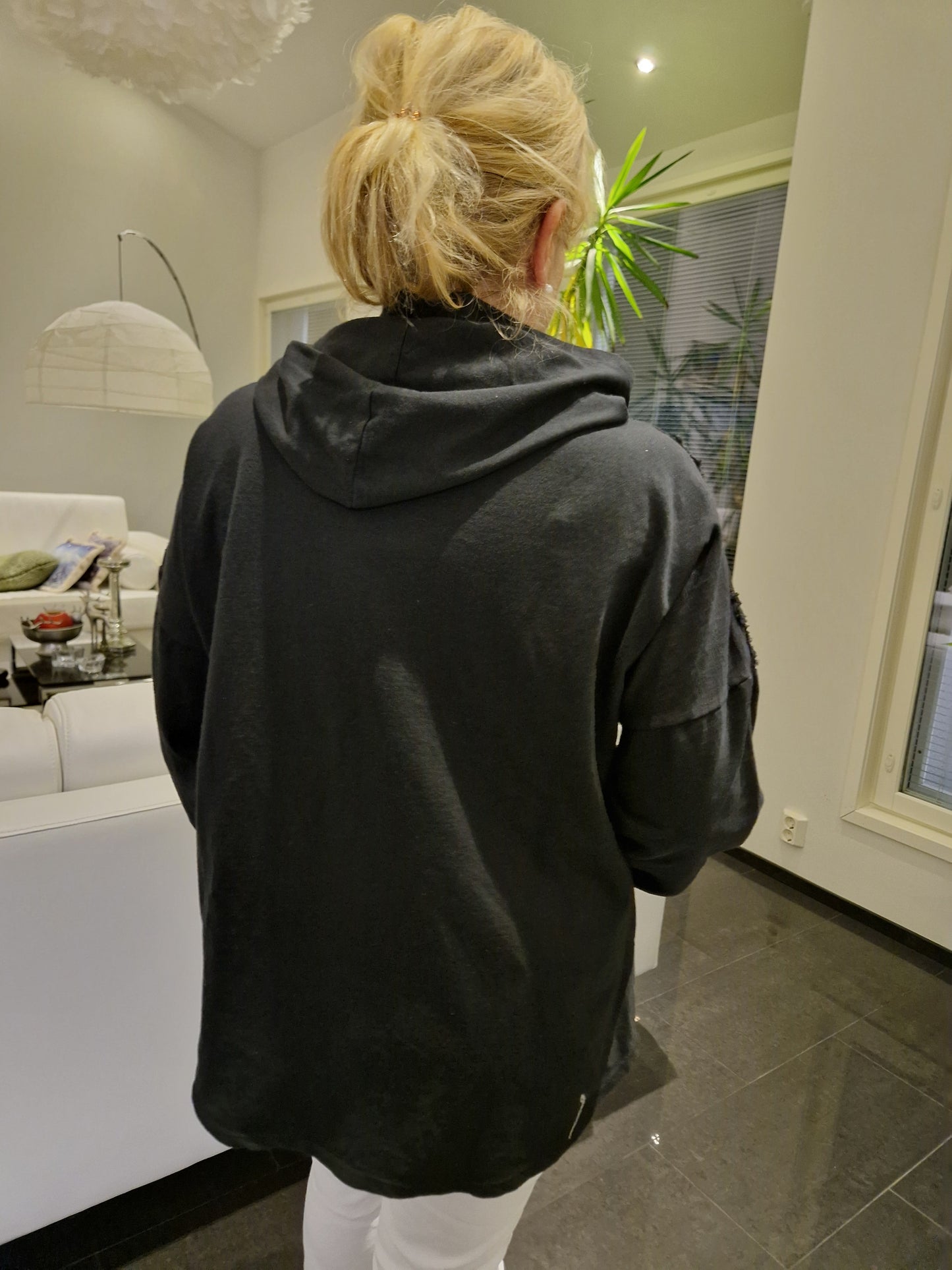 Puuvillahuppari musta