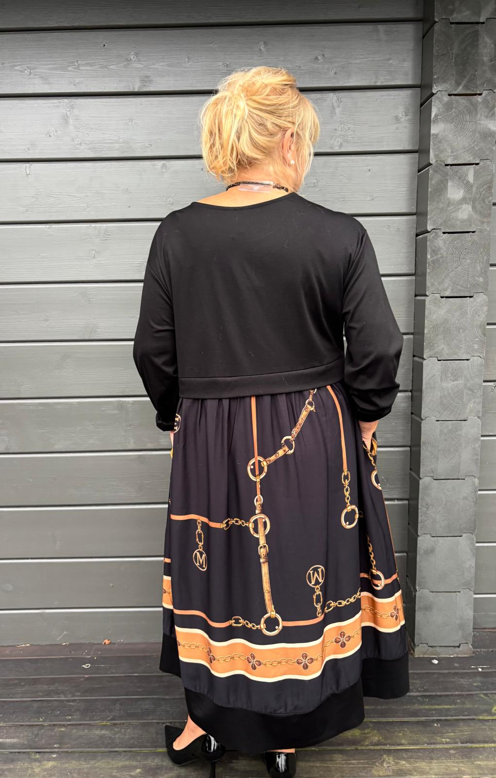 Plussize mekko ketjukuvio