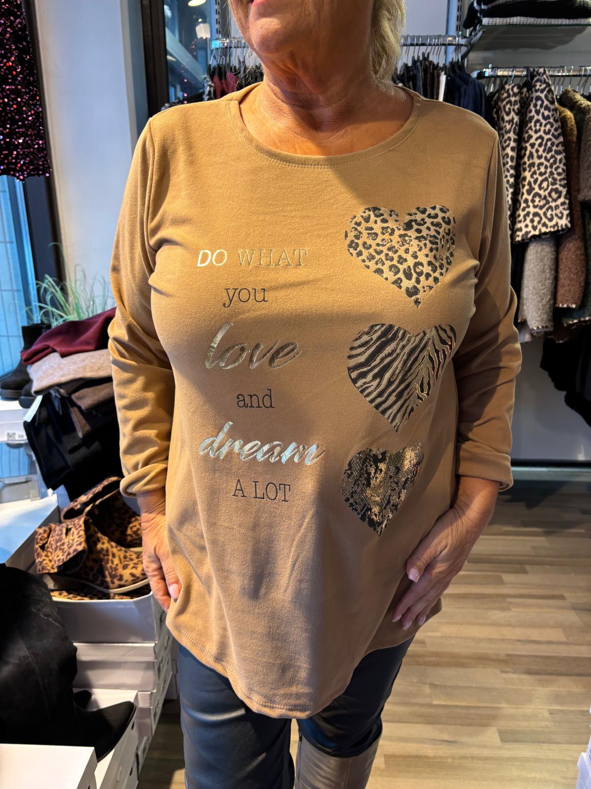 Pehmeä pusero  kameli