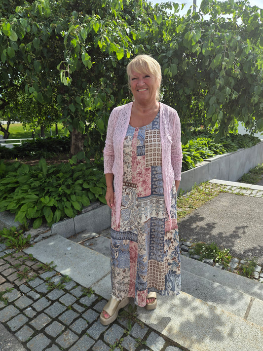Hihaton kuosillinen mekko sininen
