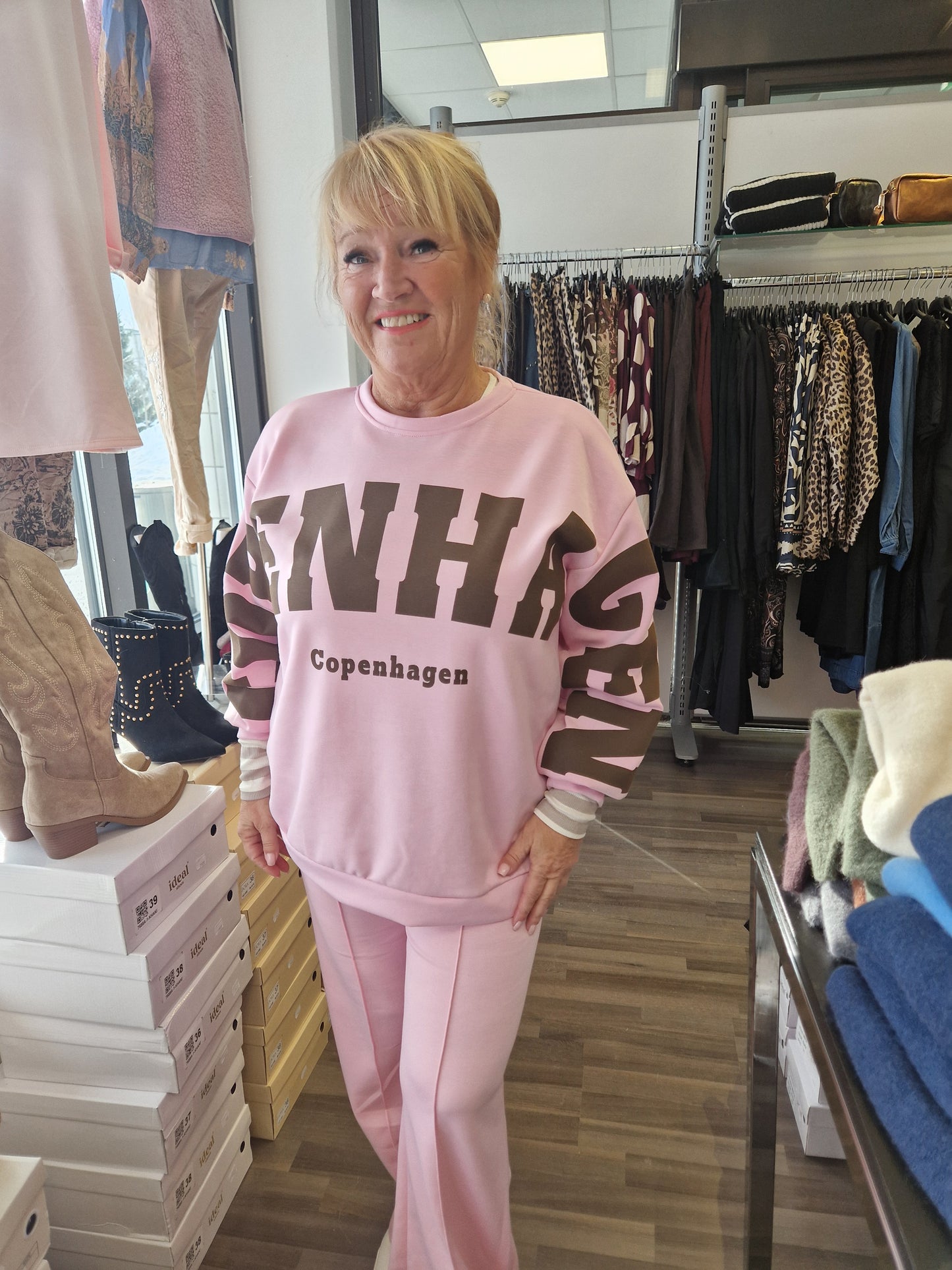 Collegepusero Copenhagen roosa