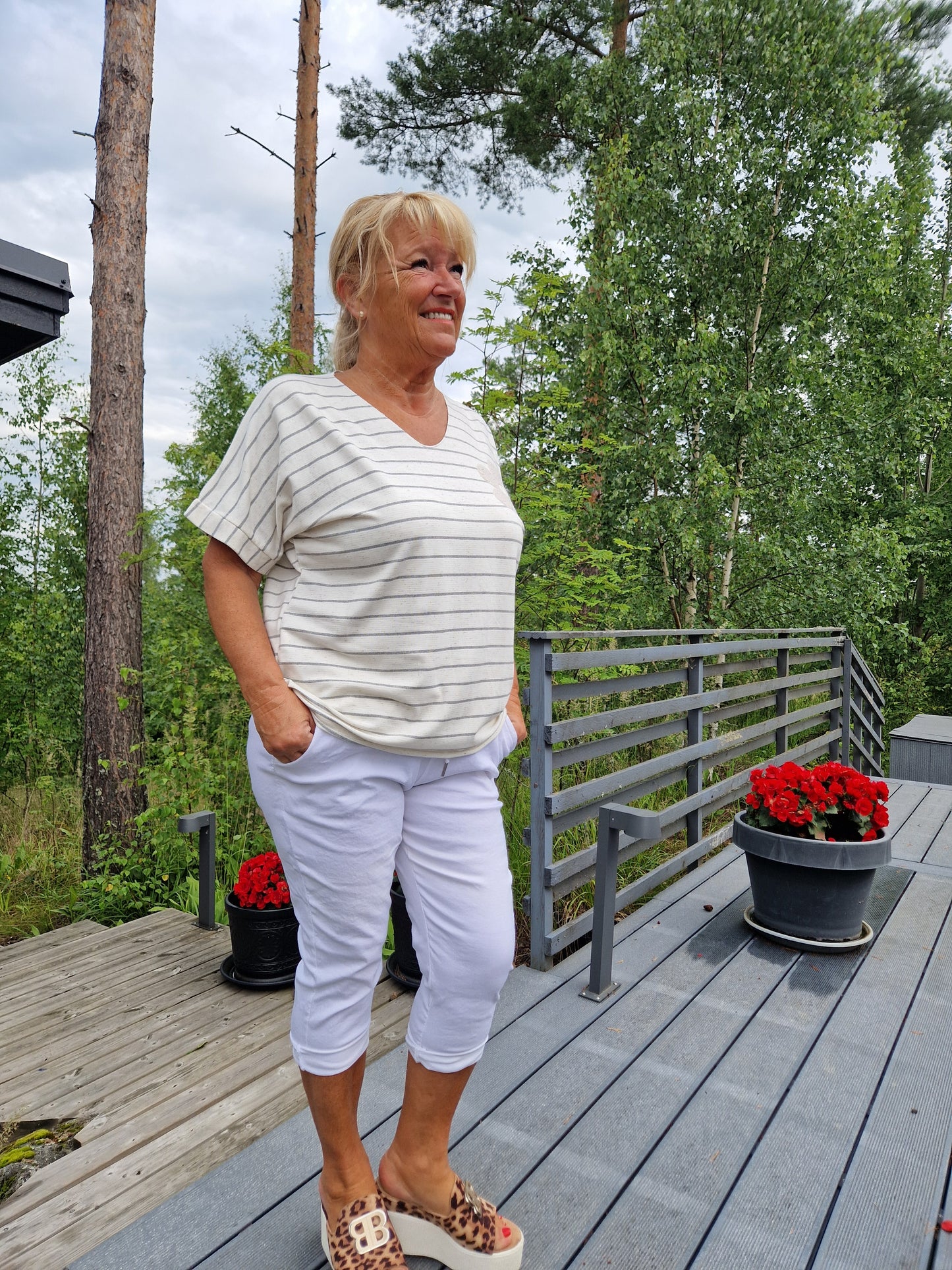 Raita pusero kukalla  harmaa