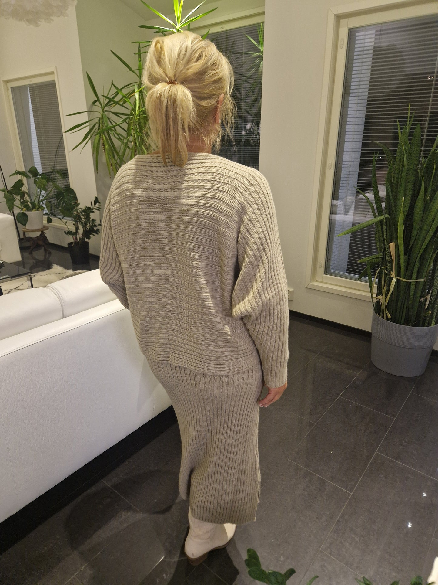 Neulemekko ja pusero fango