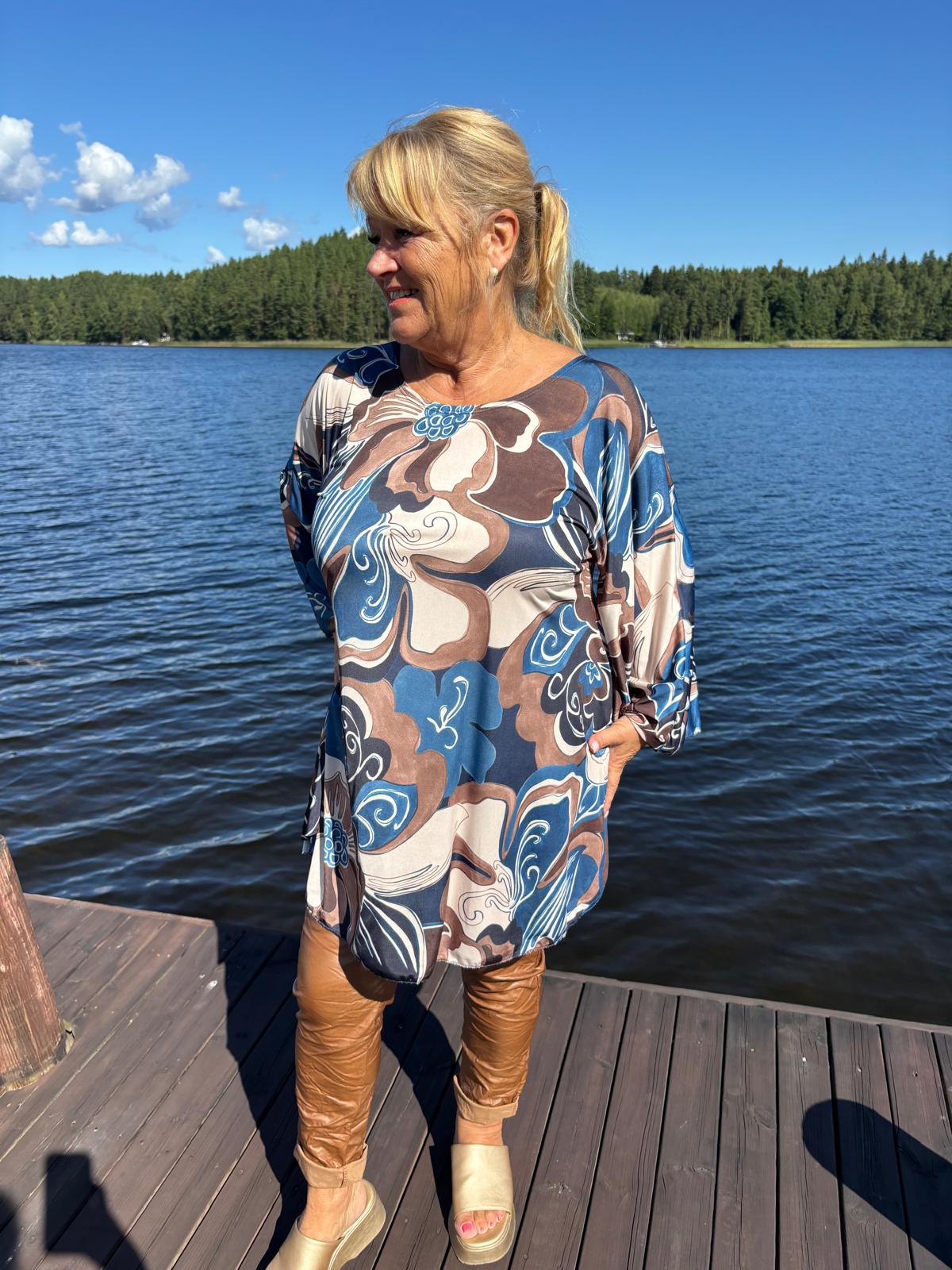 Kuviollinen tunika  (5 väriä)