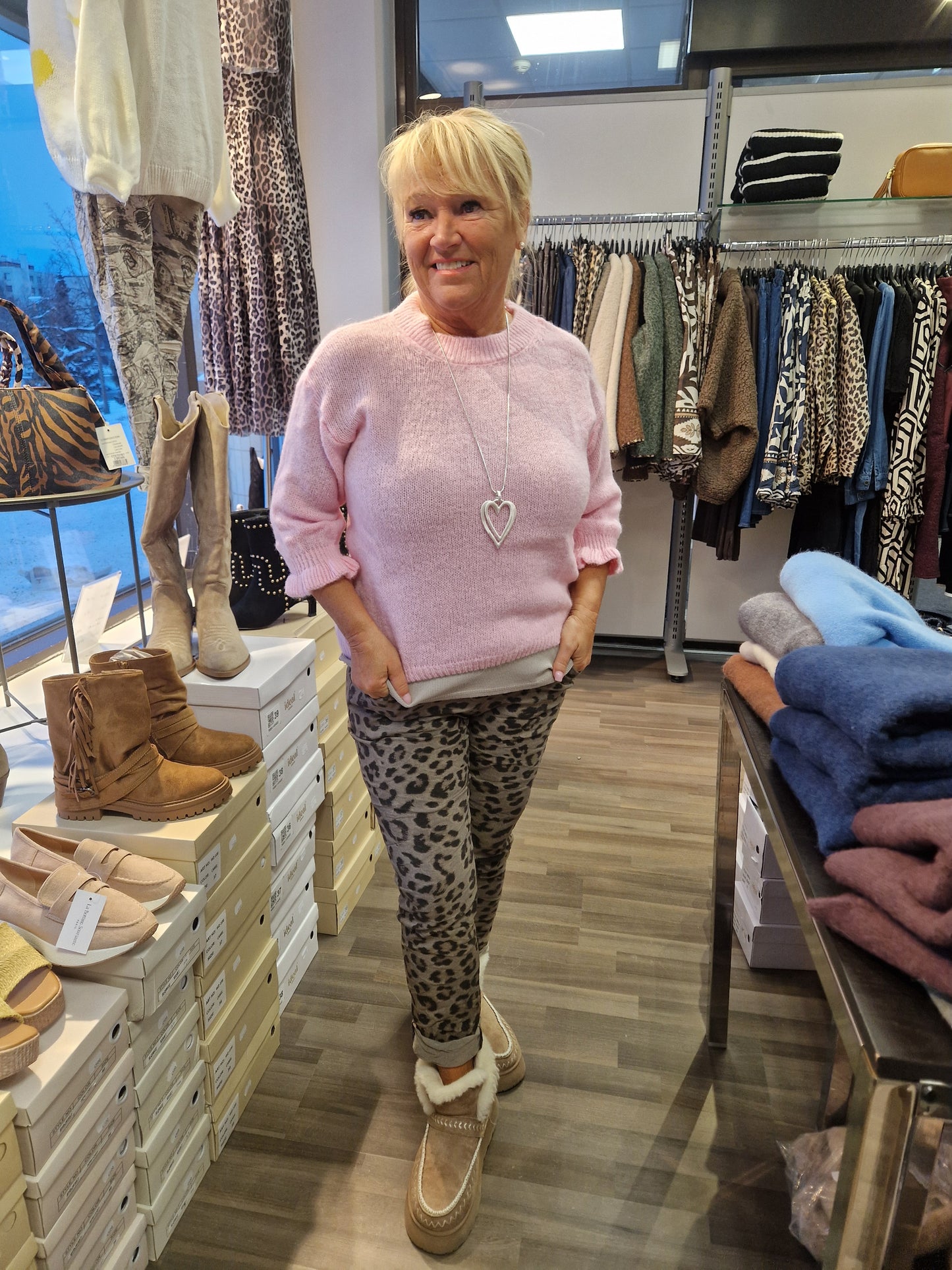 Siro frillahiha neulepusero roosa