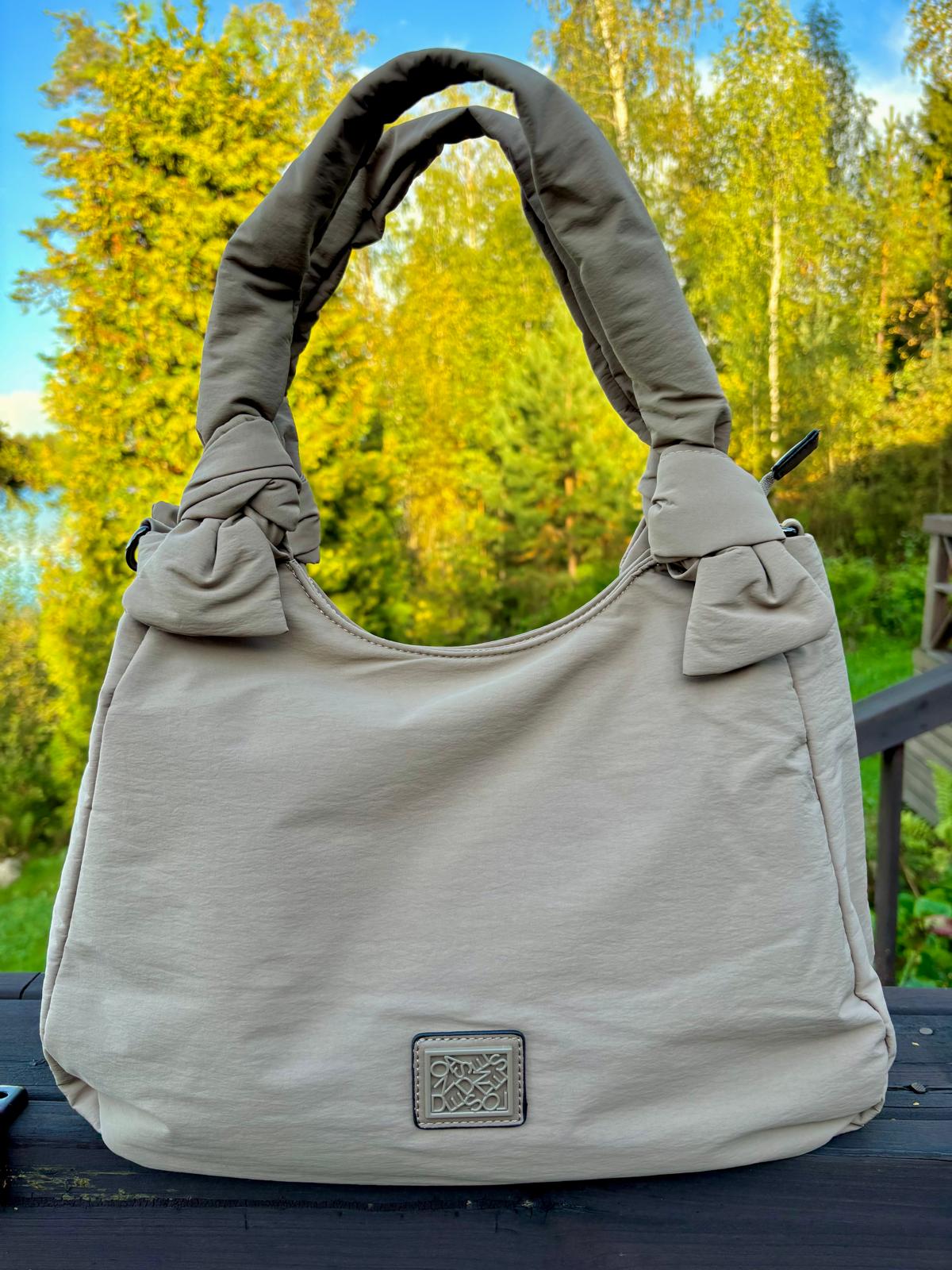 Kankainen laukku  beige