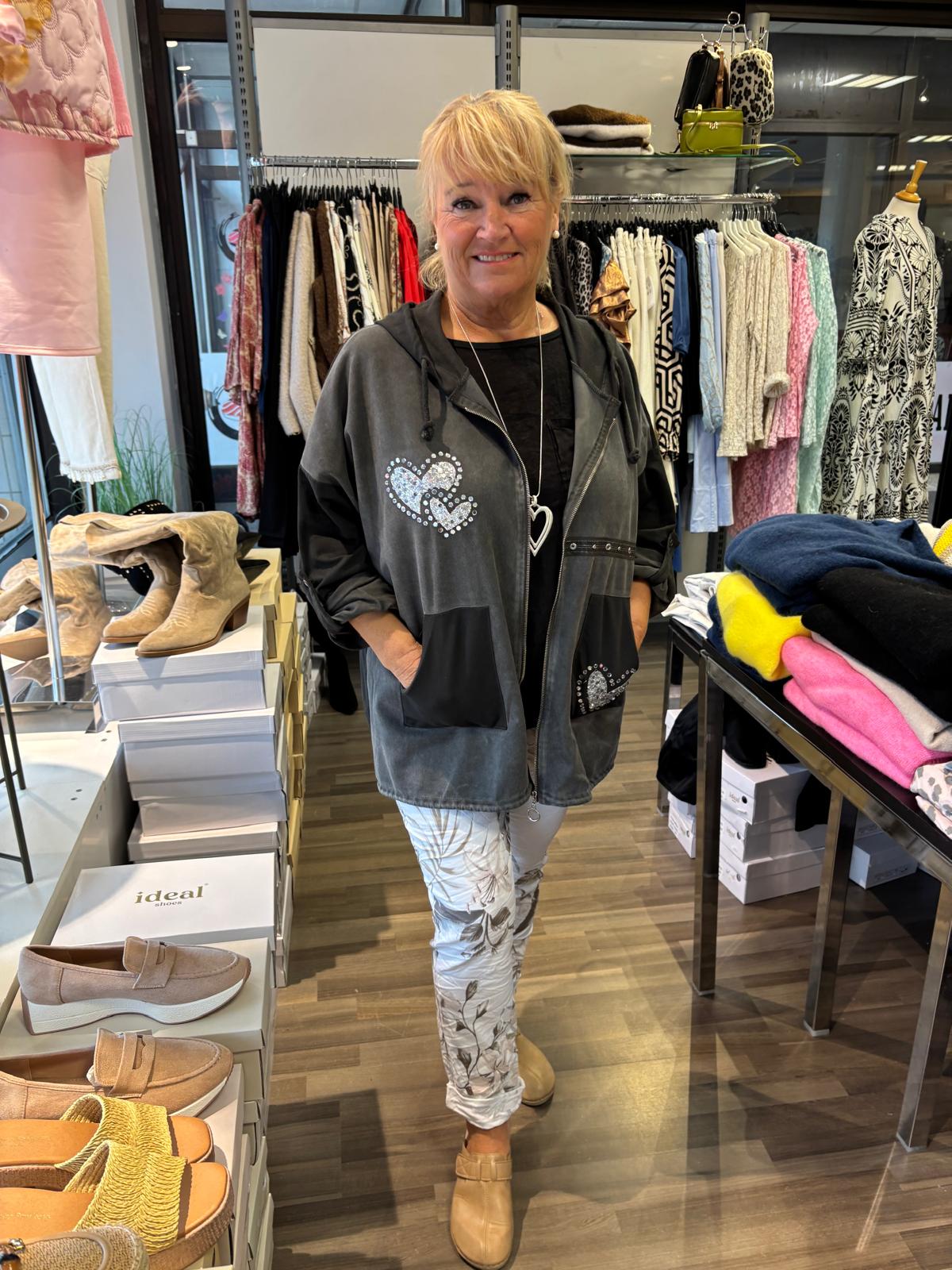 Säämiskä huppari musta/harmaa