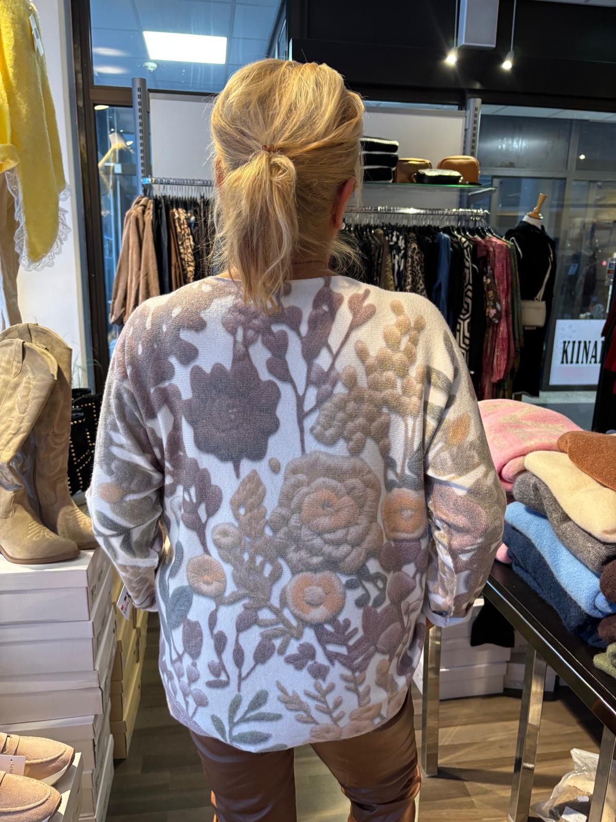 Neule  beessinsävyinen