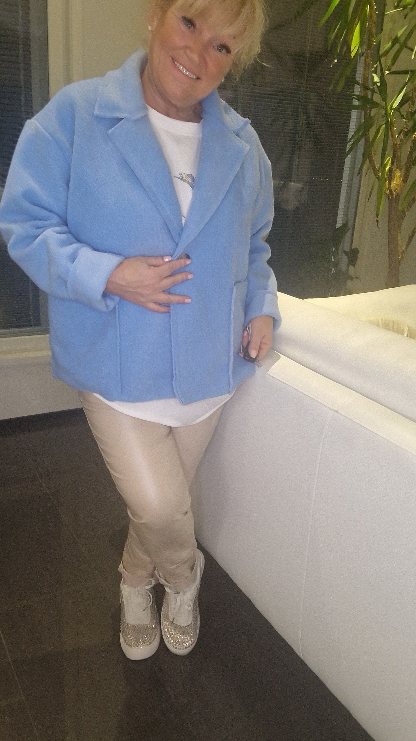 Kevätjakku  sininen