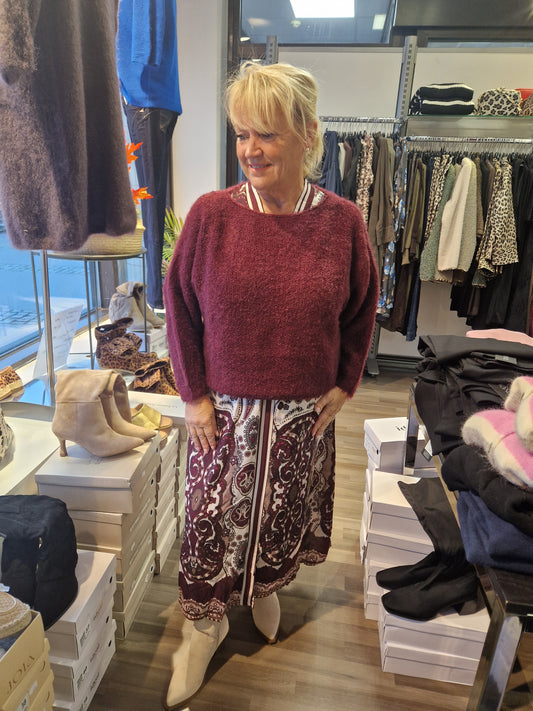 Pörröneule Anouk  viini