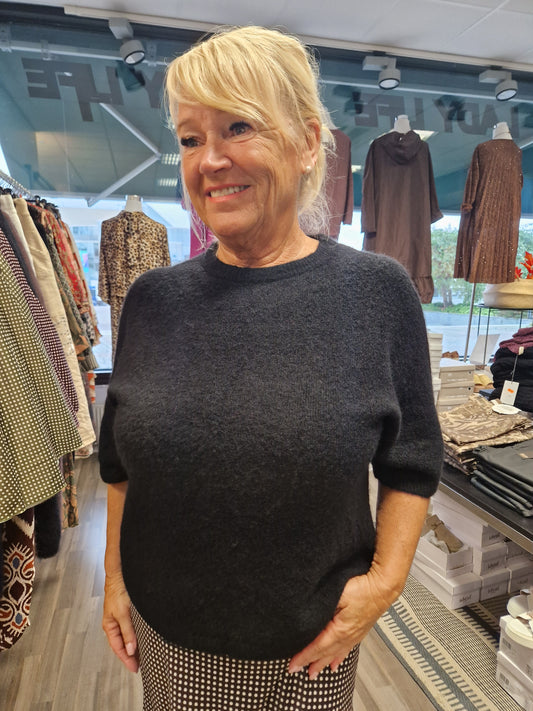 Alpakka-sekoite neule musta