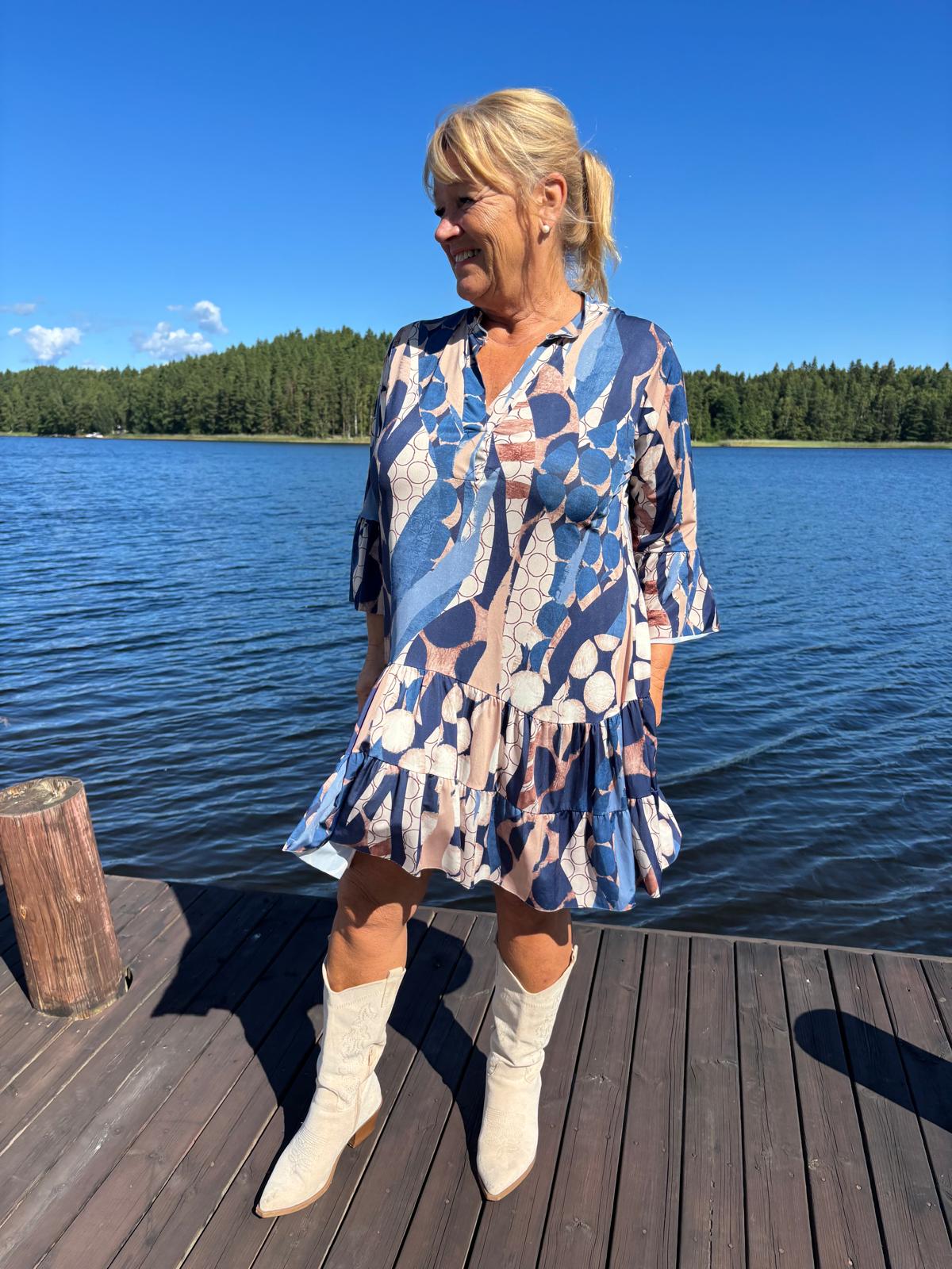 Tunikamekko  (4 väriä)